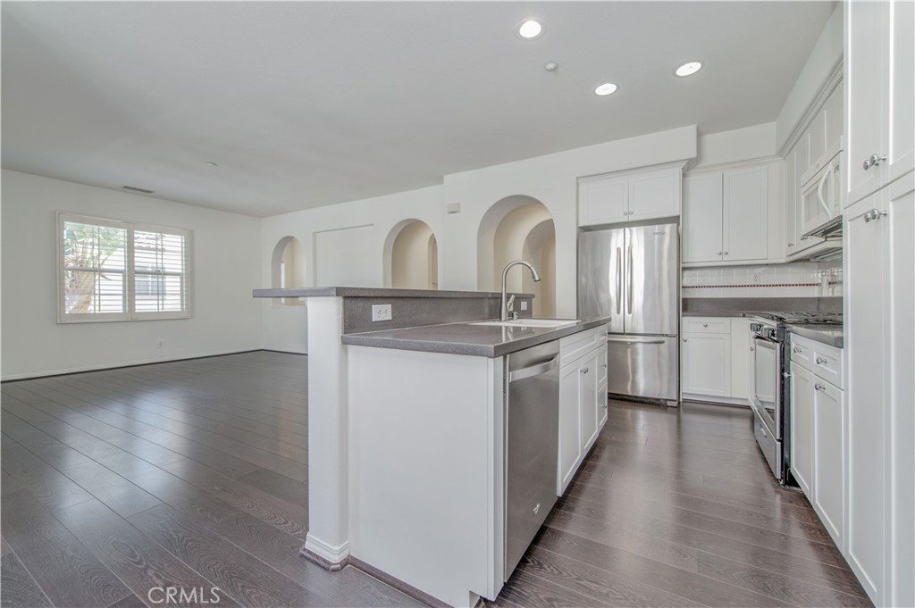 113 Towngate, Irvine CA 92620 - photo 14