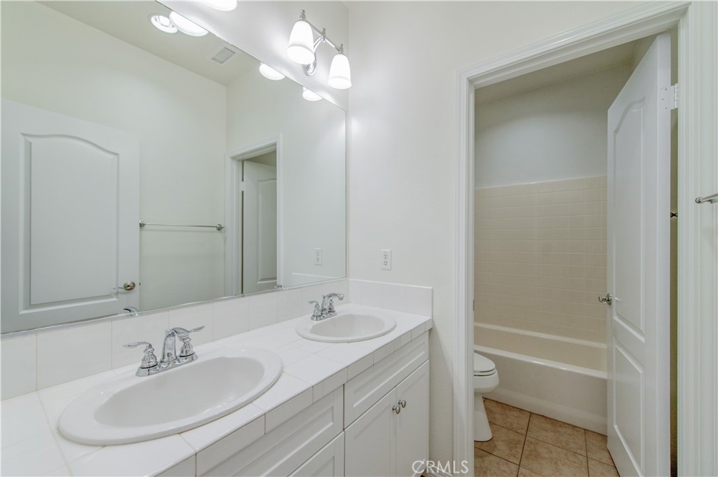 113 Towngate, Irvine CA 92620 - photo 23