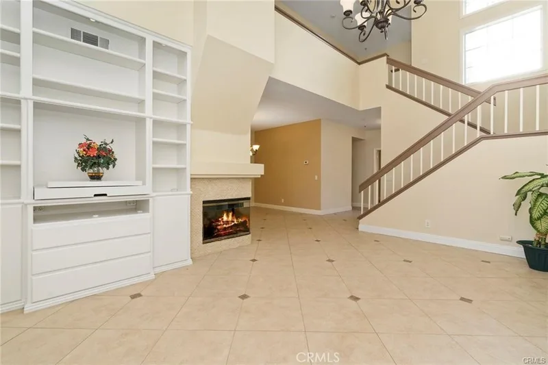 114 Cartier Aisle, Irvine, CA 92620