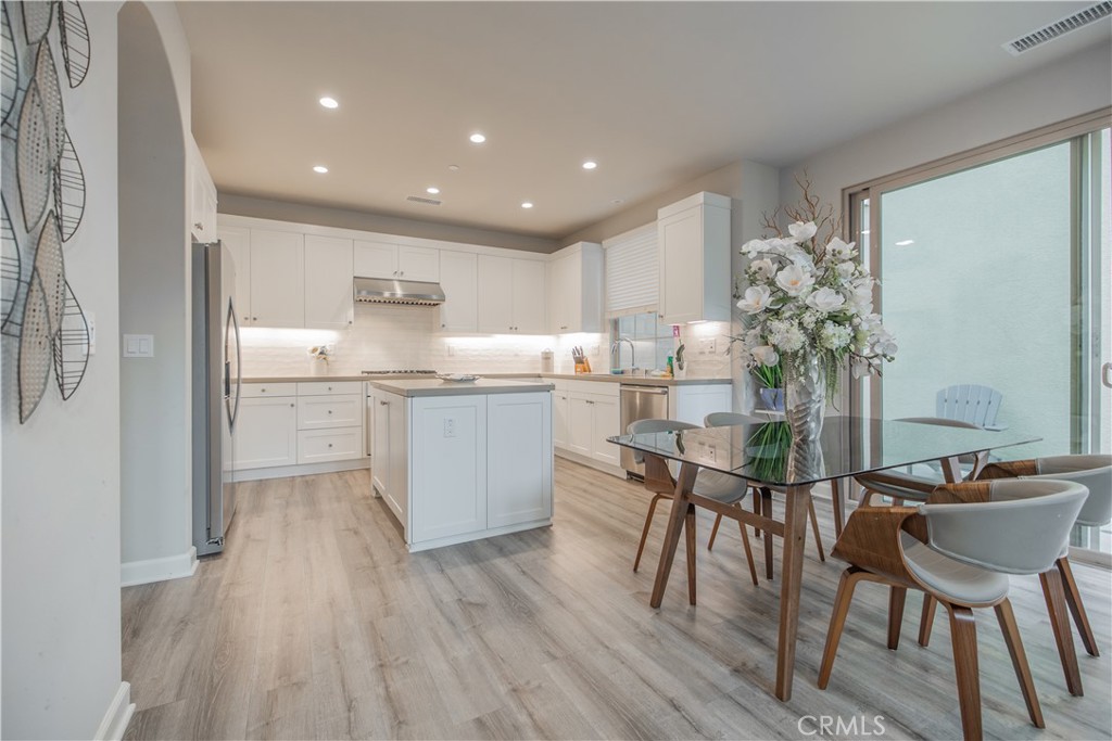 114 Falcon, Irvine CA 92618 - photo 7