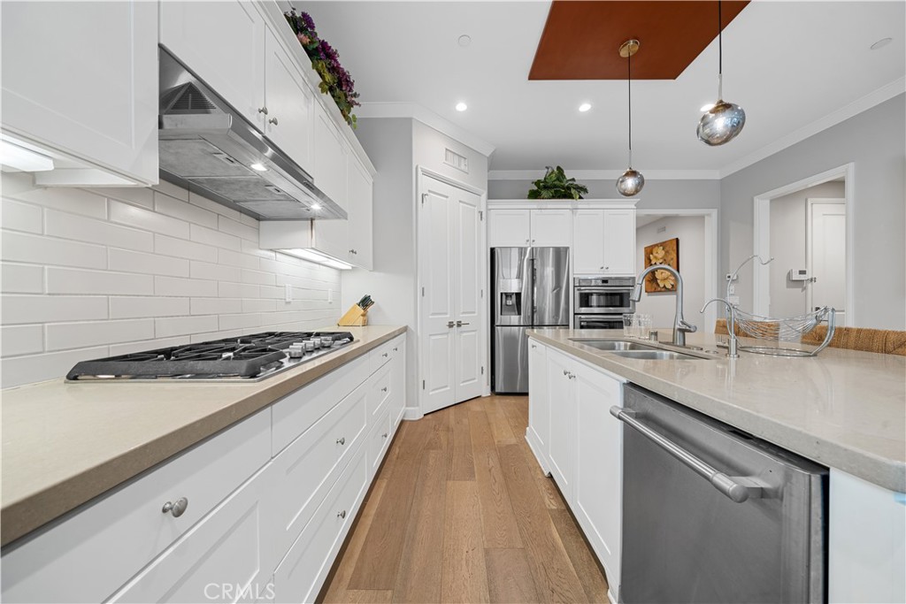 114 Guinness, Irvine CA 92620 - photo 20