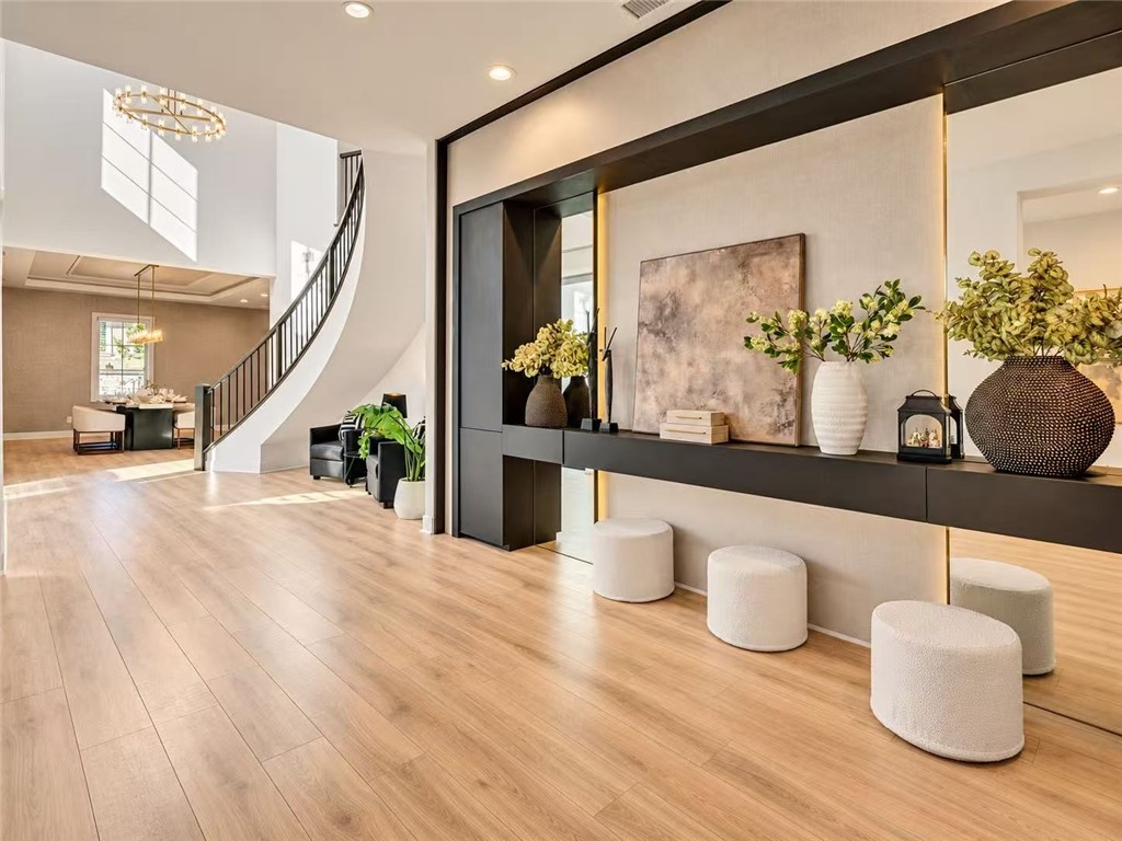 114 Interstellar, Irvine CA 92618 - photo 5