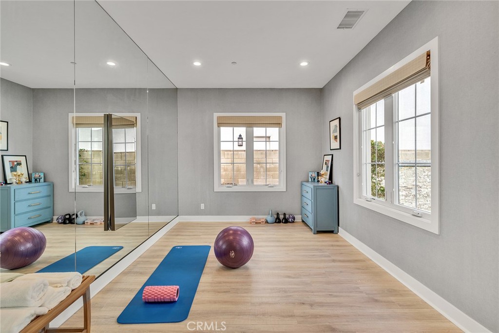 114 Interstellar, Irvine CA 92618 - photo 11