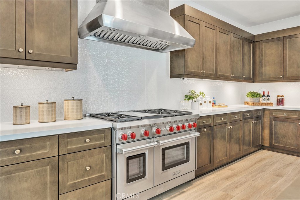 114 Interstellar, Irvine CA 92618 - photo 31