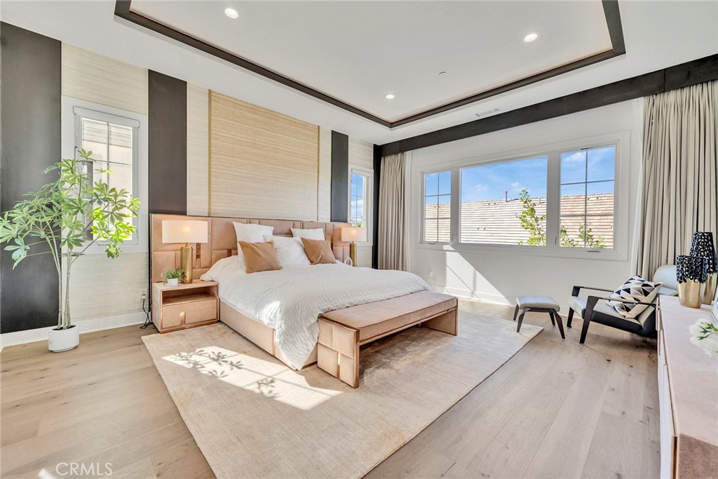 114 Interstellar, Irvine CA 92618 - photo 47