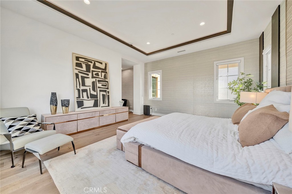 114 Interstellar, Irvine CA 92618 - photo 48