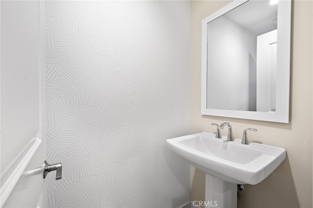 114 Outwest, Irvine CA 92618 - photo 6