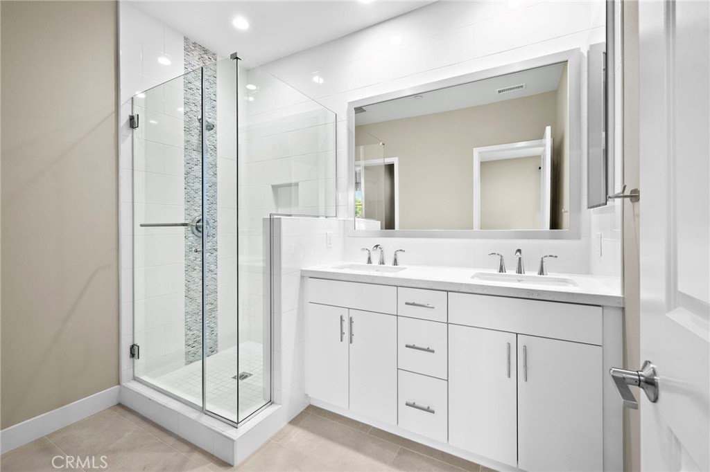 114 Outwest, Irvine CA 92618 - photo 8