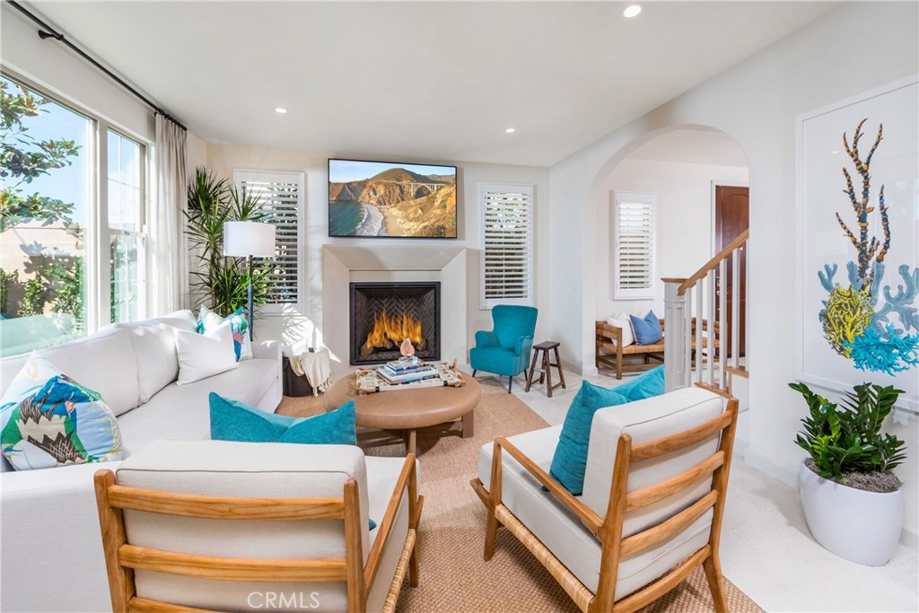 Model Home - Great room - 115 Anthem, Irvine CA 92618 - photo 4