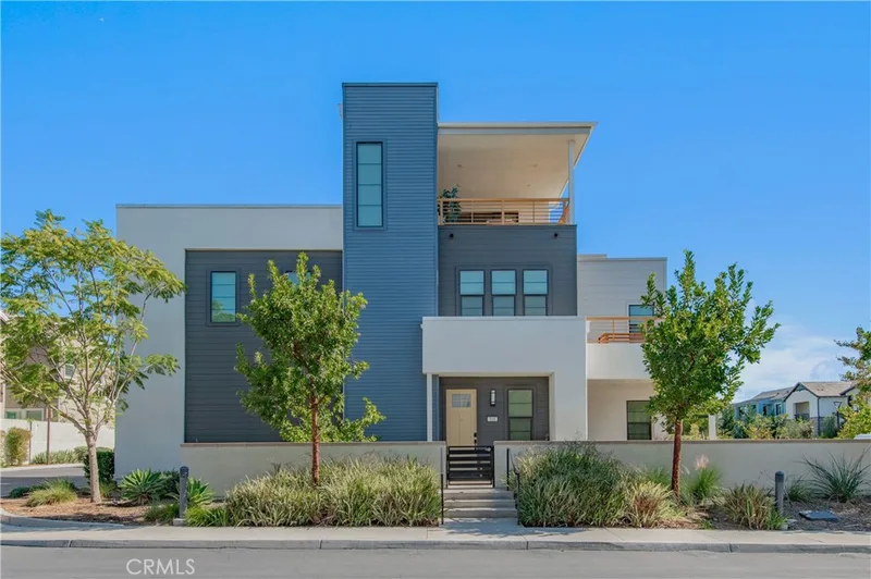 115 Bosal, Irvine