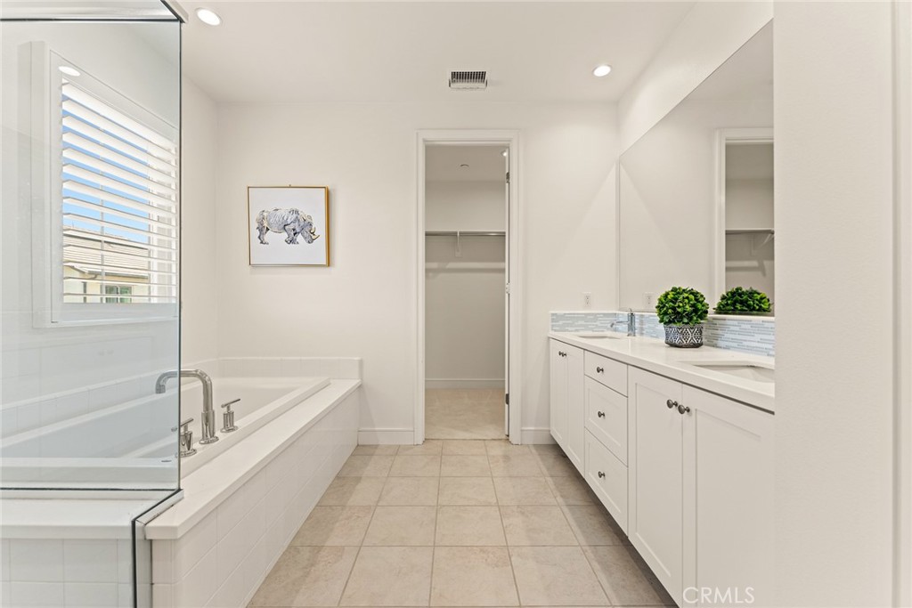 115 Della, Irvine CA 92602 - photo 33