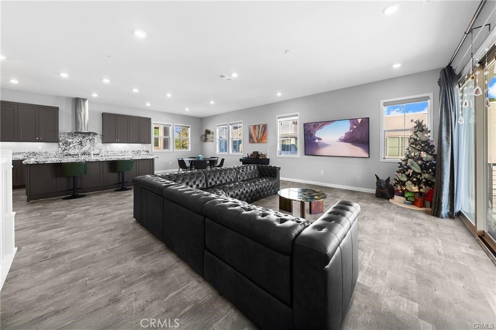 115 Frame, Irvine CA 92618 - photo 4