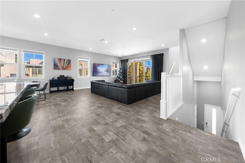 115 Frame, Irvine CA 92618 - photo 16