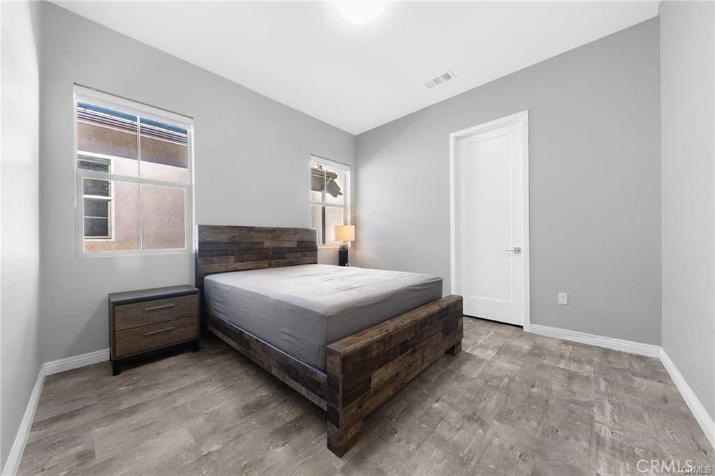 115 Frame, Irvine CA 92618 - photo 24