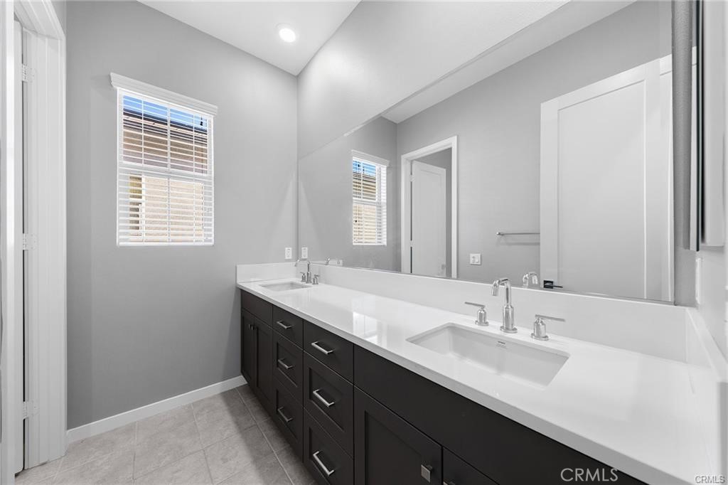 115 Frame, Irvine CA 92618 - photo 26