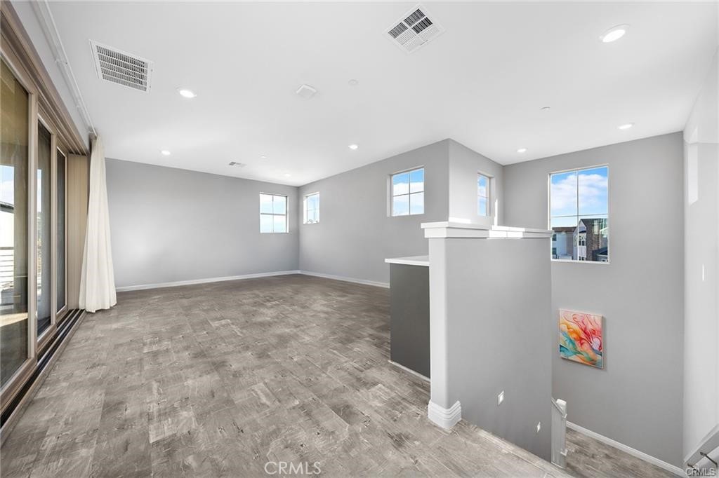 115 Frame, Irvine CA 92618 - photo 32