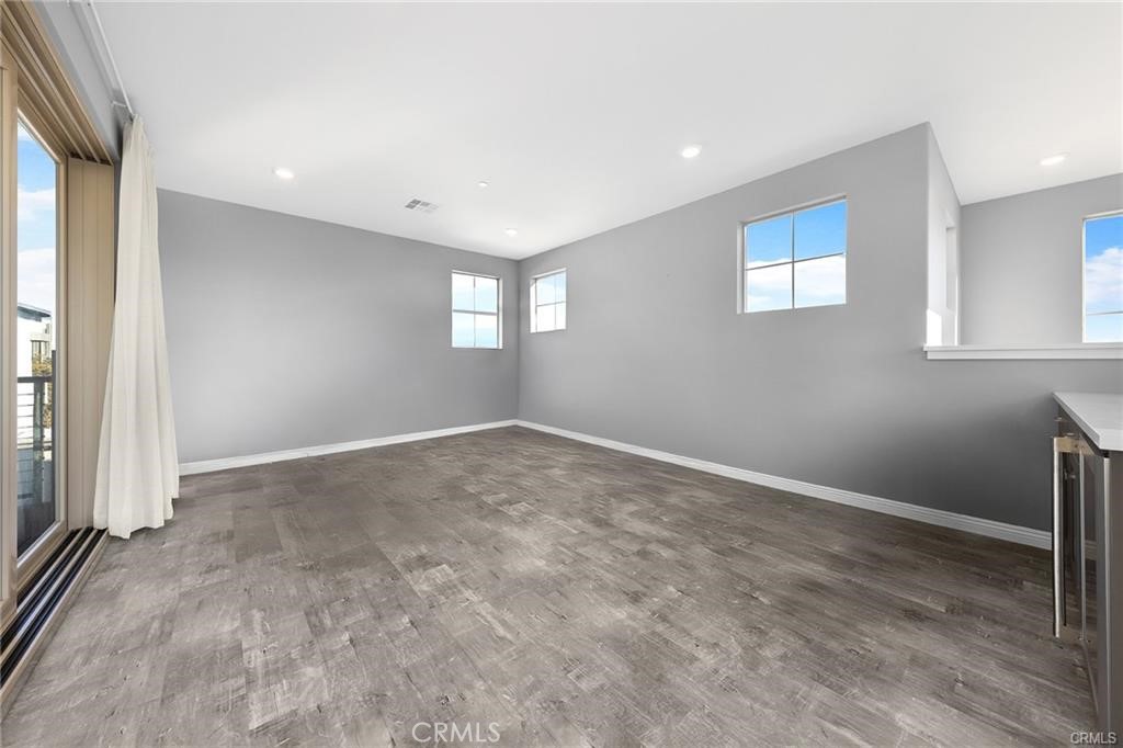 115 Frame, Irvine CA 92618 - photo 33
