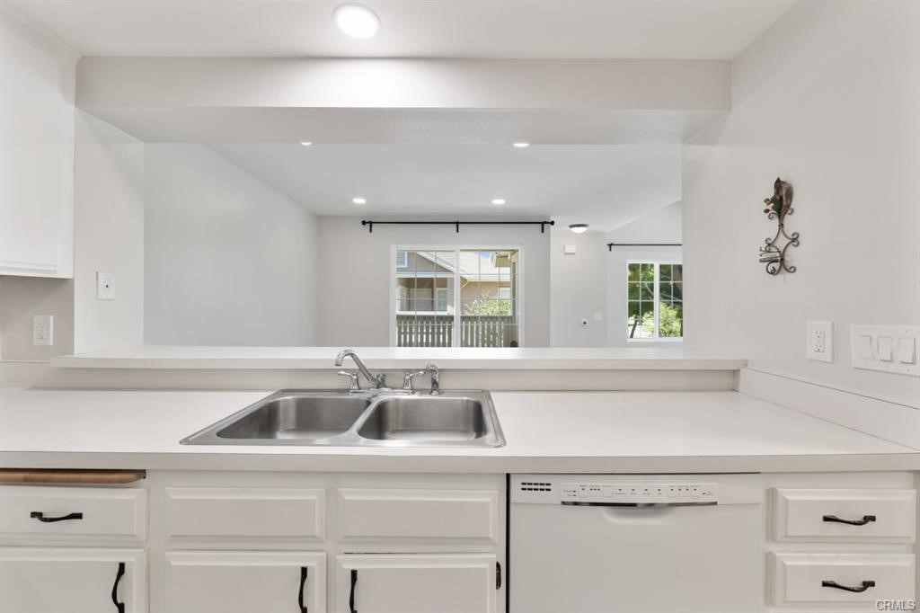 115 Greenfield, Irvine CA 92614 - photo 24