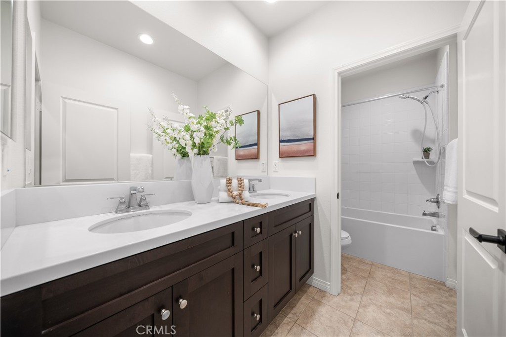 115 Hollow Tree, Irvine CA 92618 - photo 17
