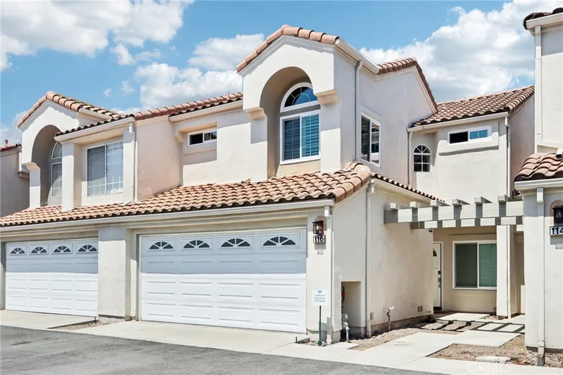 116 Almador, Irvine, CA 92614