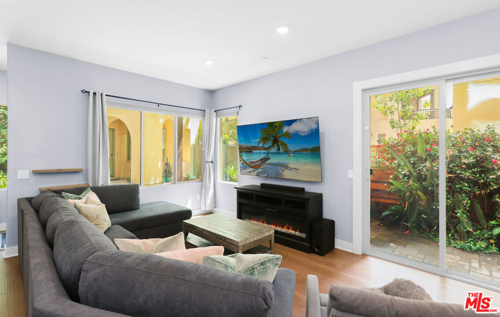 116 Catalyst, Irvine CA 92618 - photo 9