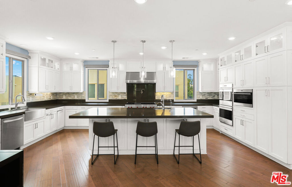 116 Catalyst, Irvine CA 92618 - photo 24