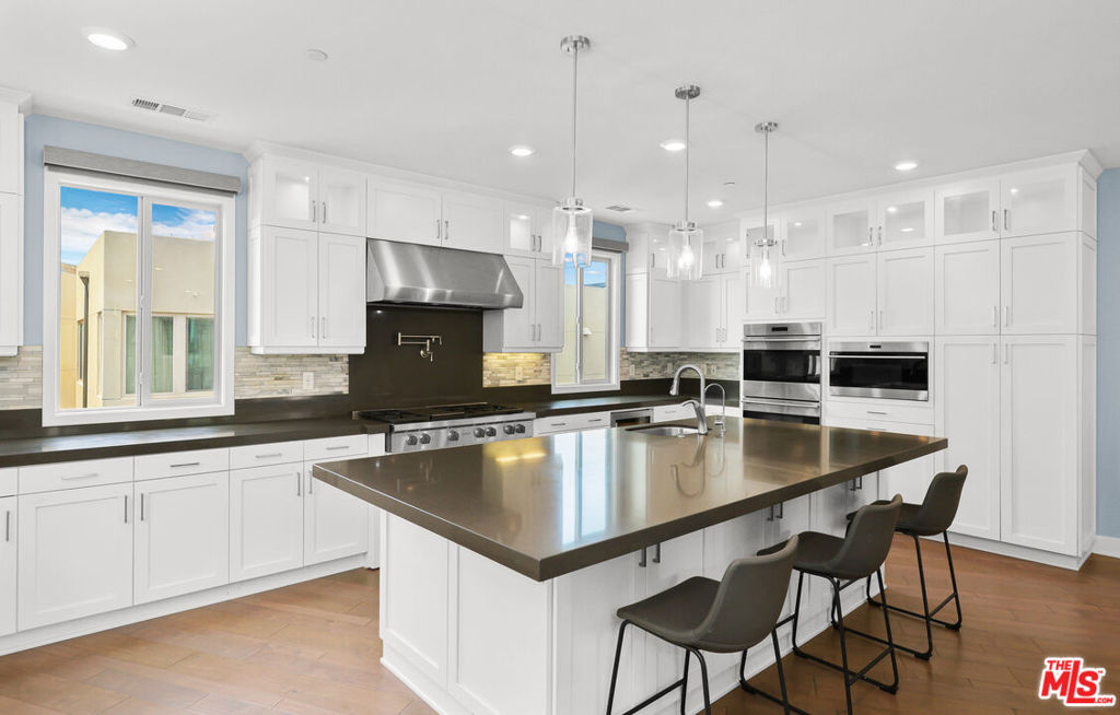 116 Catalyst, Irvine CA 92618 - photo 25