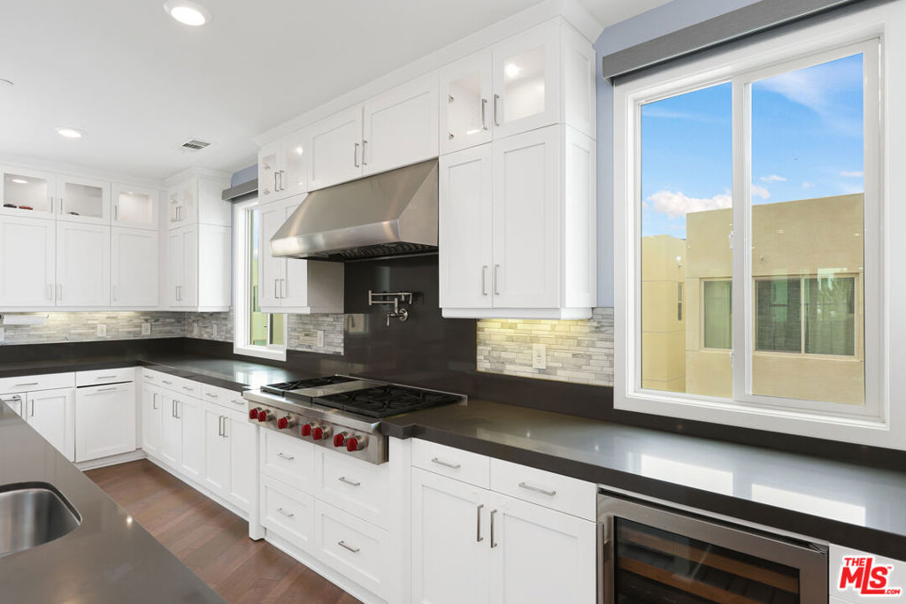 116 Catalyst, Irvine CA 92618 - photo 26