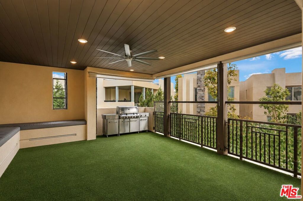 116 Catalyst, Irvine CA 92618 - photo 36