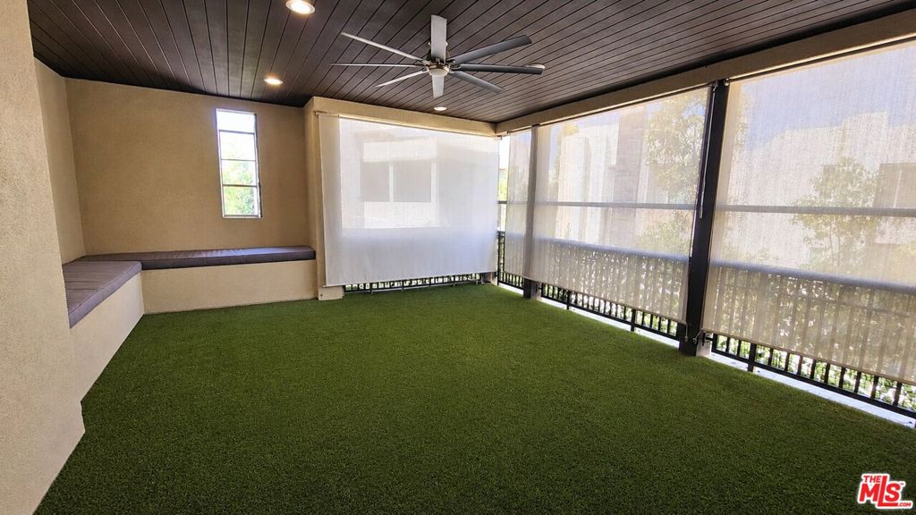 116 Catalyst, Irvine CA 92618 - photo 38
