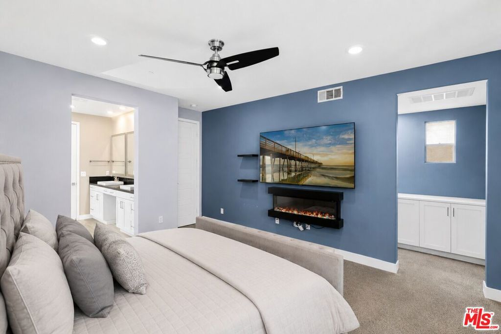 116 Catalyst, Irvine CA 92618 - photo 43
