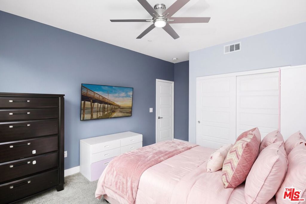 116 Catalyst, Irvine CA 92618 - photo 49