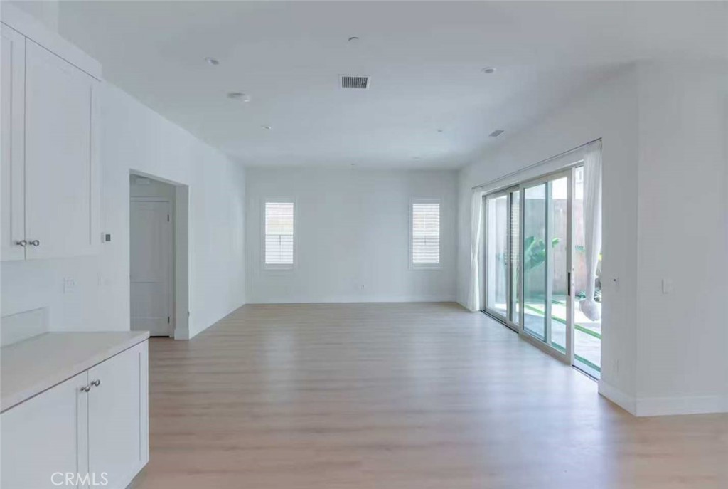 116 eversedge, Irvine CA 92618 - photo 5