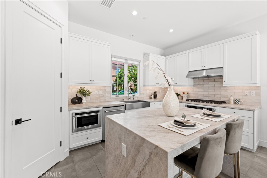 116 Montero, Irvine CA 92618 - photo 11