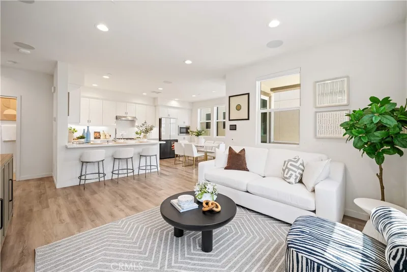 116 Tenor, Irvine, CA 92618