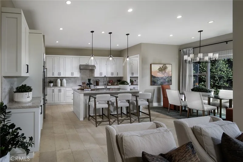 117 Awning, Irvine, CA 92618