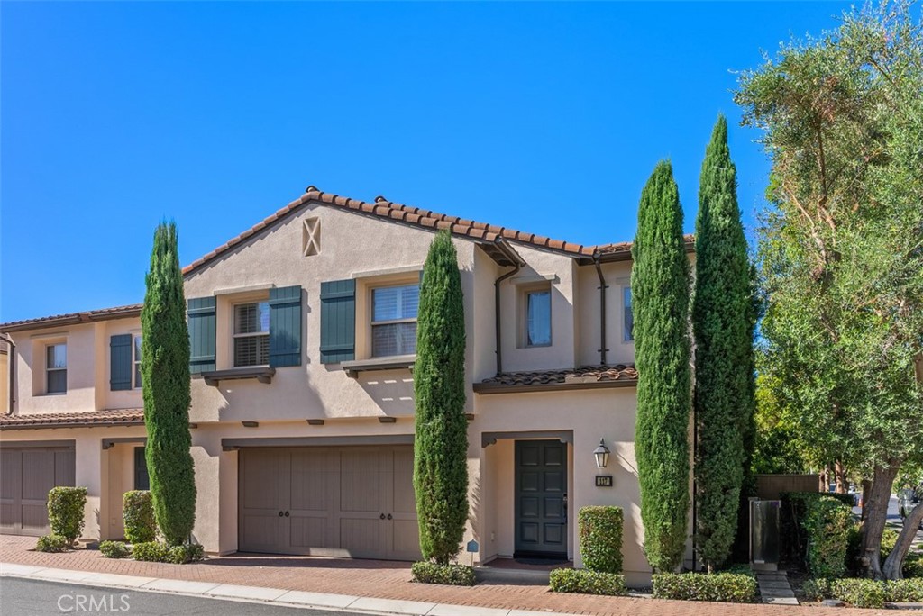 Welcome to 117 Gemstone! End Unit home with 2-car garage attached. - 117 Gemstone, Irvine CA 92620 - photo 27