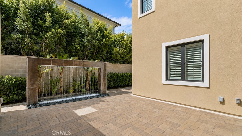 117 Interstellar, Irvine CA 92618 - photo 11