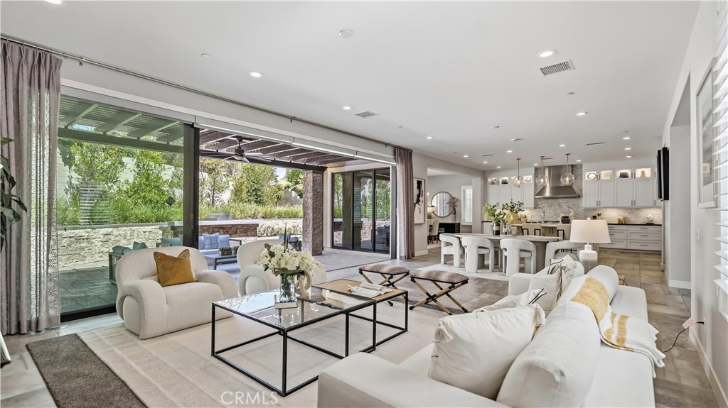 117 Interstellar, Irvine CA 92618 - photo 13