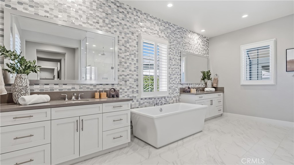 117 Interstellar, Irvine CA 92618 - photo 39