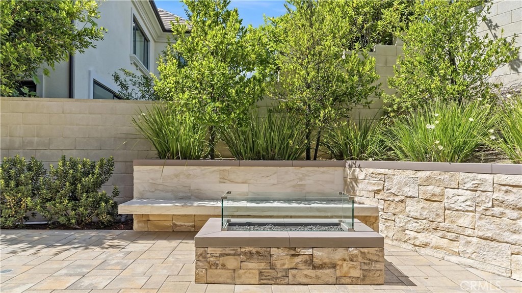 117 Interstellar, Irvine CA 92618 - photo 58