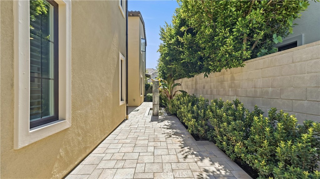 117 Interstellar, Irvine CA 92618 - photo 72