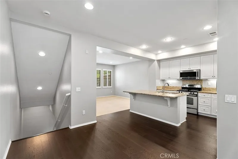 117 Silverado, Irvine, CA 92618
