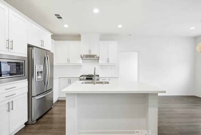 1178 Epic, Irvine, CA 92618