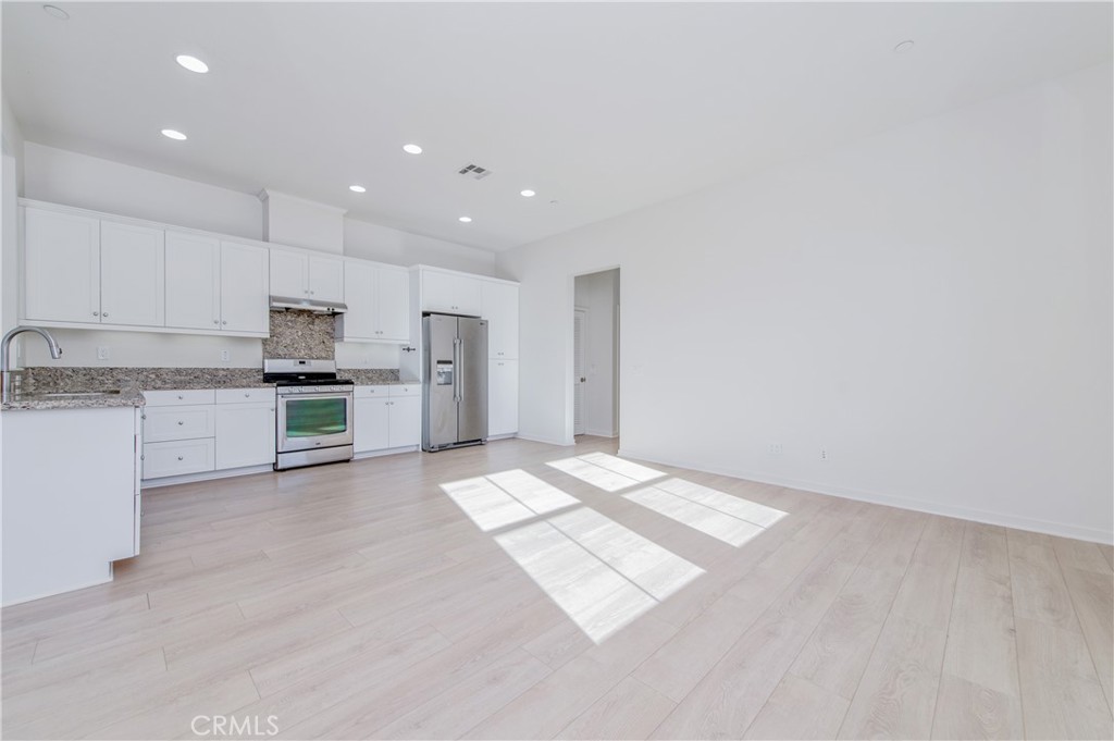 118 Borrego, Irvine CA 92618 - photo 9