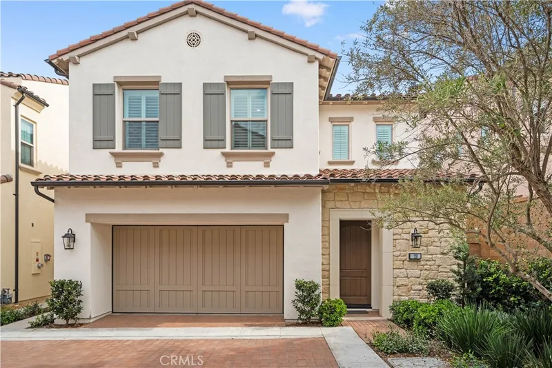 118 Glydon, Irvine, CA 92618