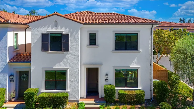 118 Mighty Oak, Irvine, CA 92602