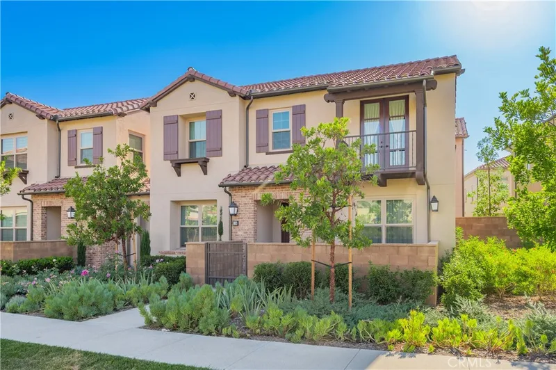 118 Newburry, Irvine, CA 92618