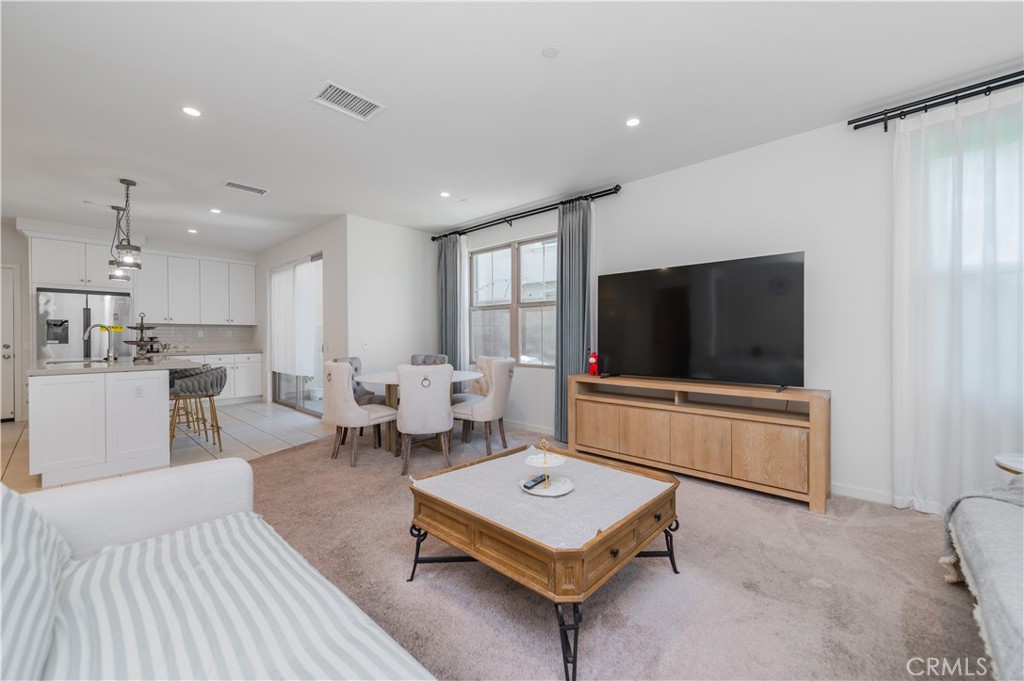118 Newburry, Irvine CA 92618 - photo 9