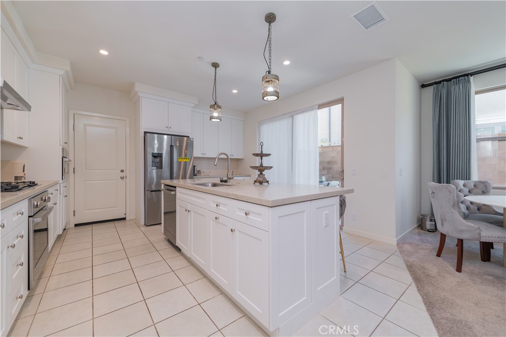 118 Newburry, Irvine CA 92618 - photo 13